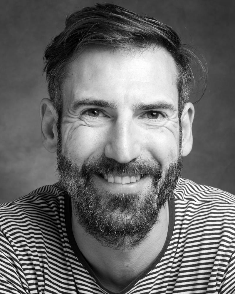 Mein Name ist Štefan Emrich.